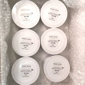Sheer Cover Mineral Foundation X6